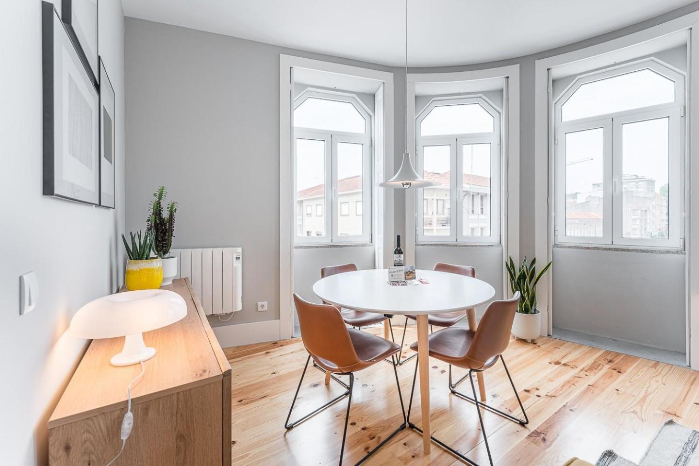 Guestready - Colorful Apt Near Agosto Station Πόρτο Εξωτερικό φωτογραφία