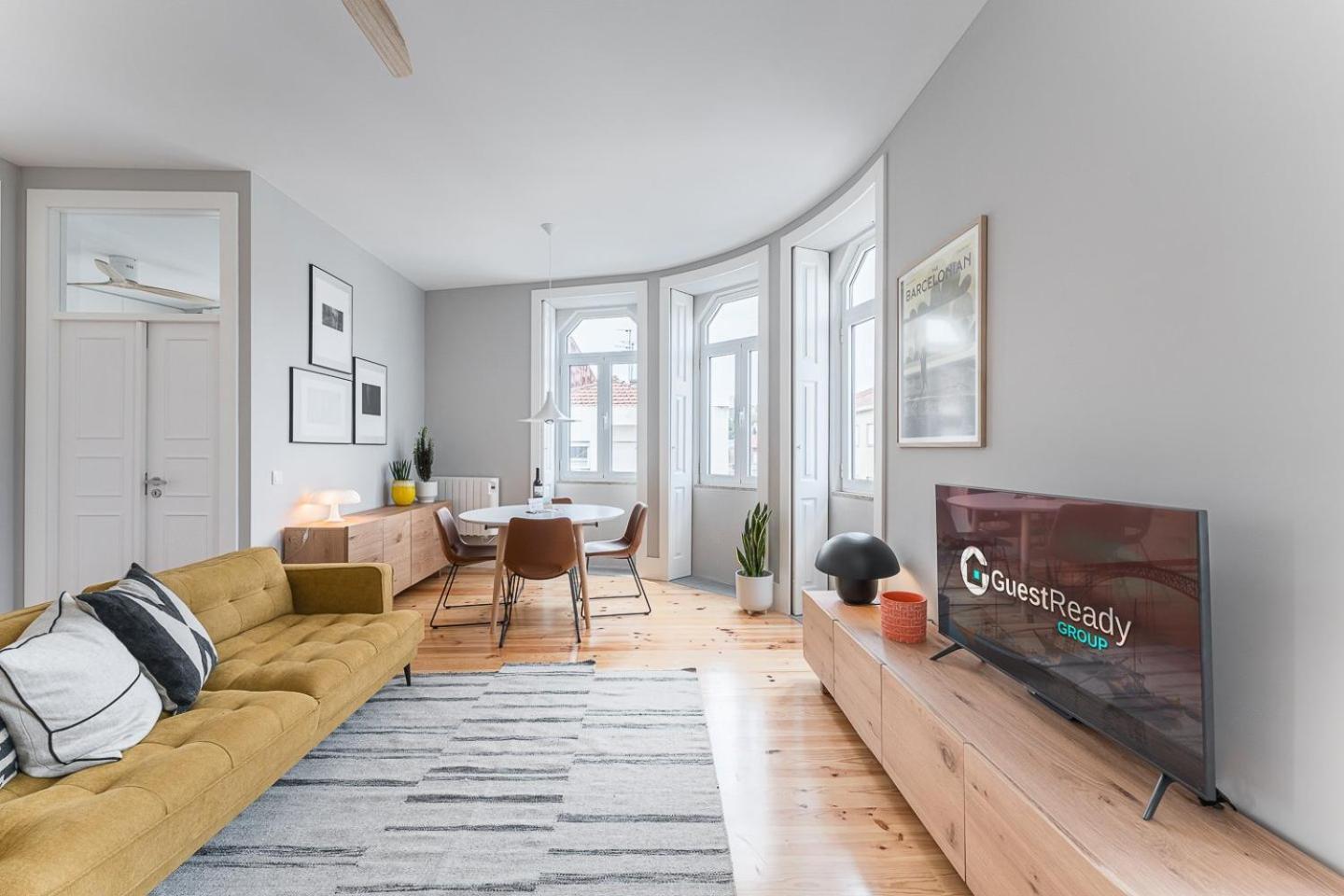 Guestready - Colorful Apt Near Agosto Station Πόρτο Εξωτερικό φωτογραφία